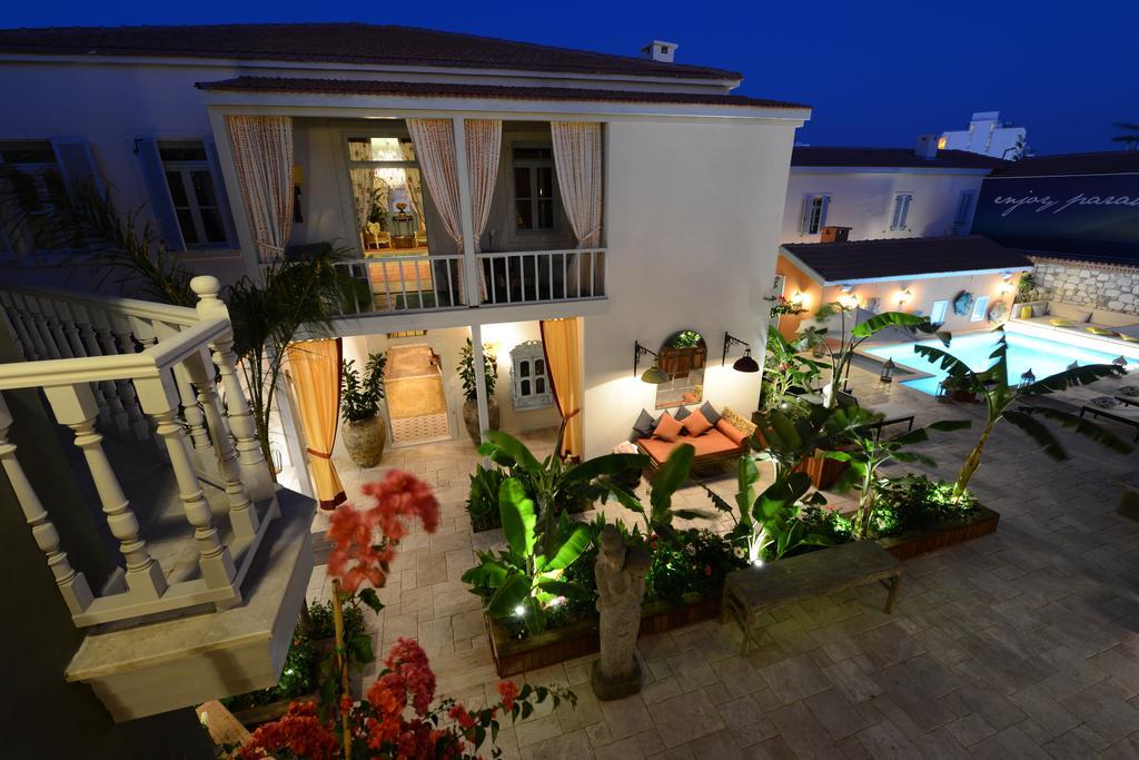 Marge Hotel Çeşme Exterior foto